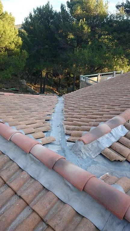 Photo de faîtage étanche