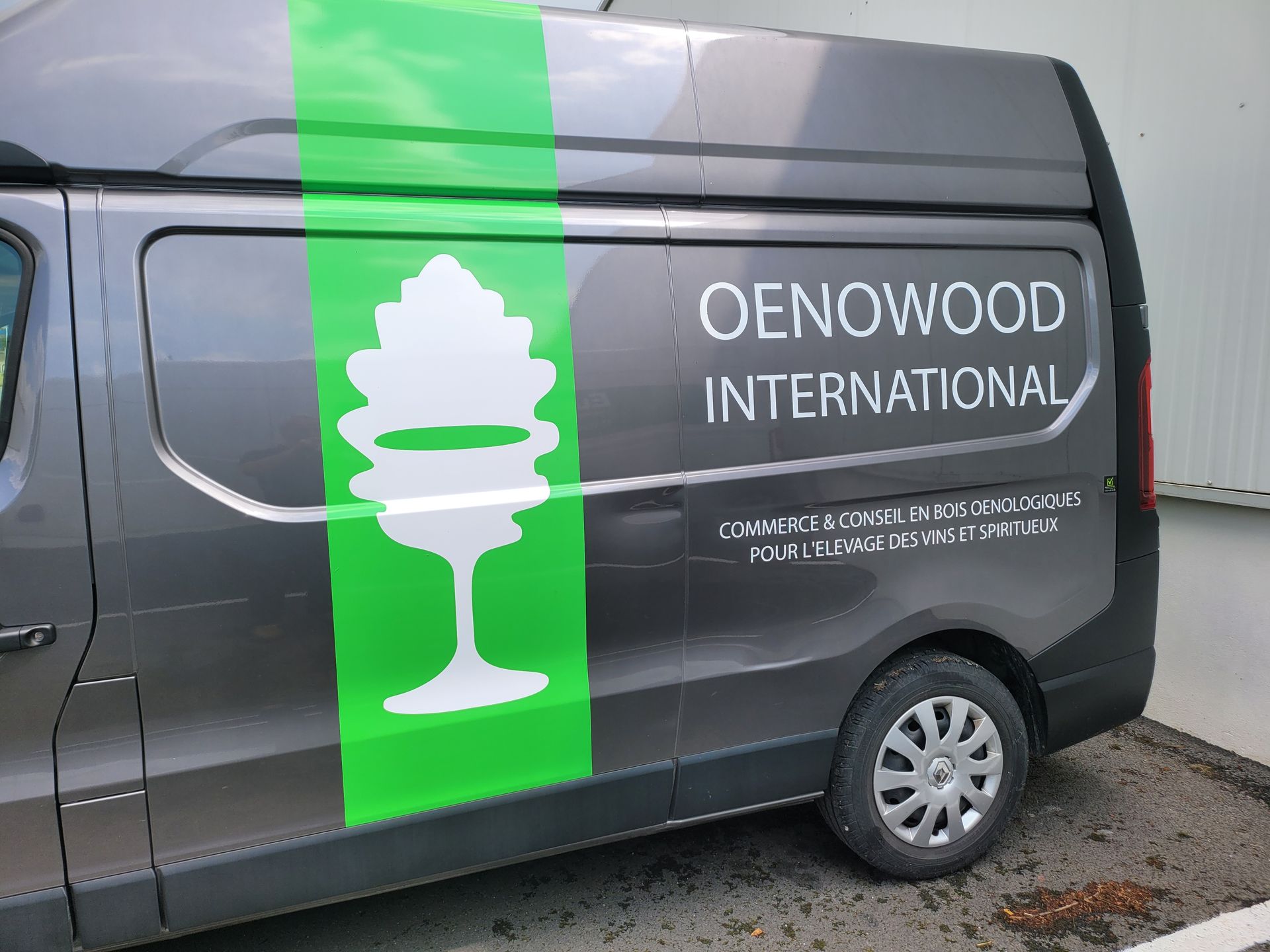 décoration vhl simple Oenowood international