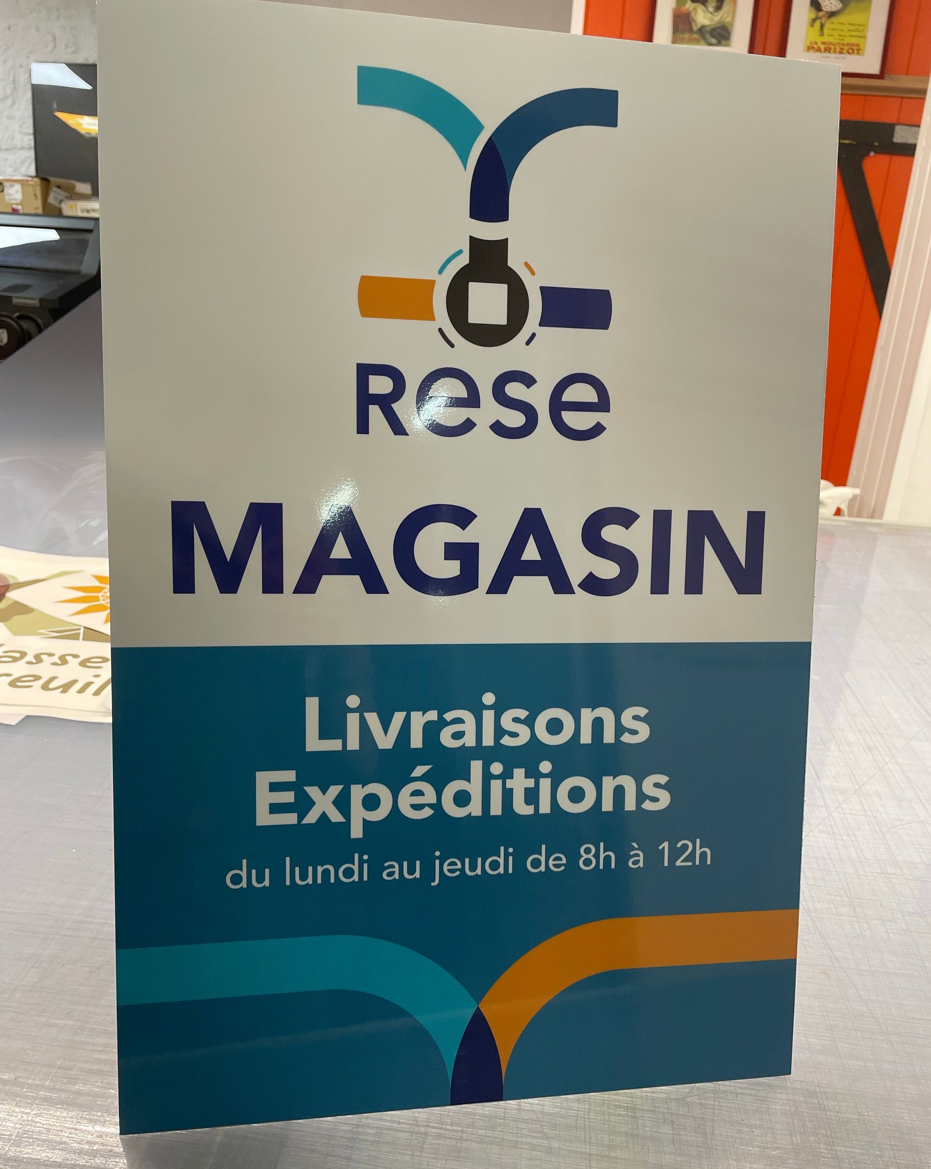 signalétique panneau Rese