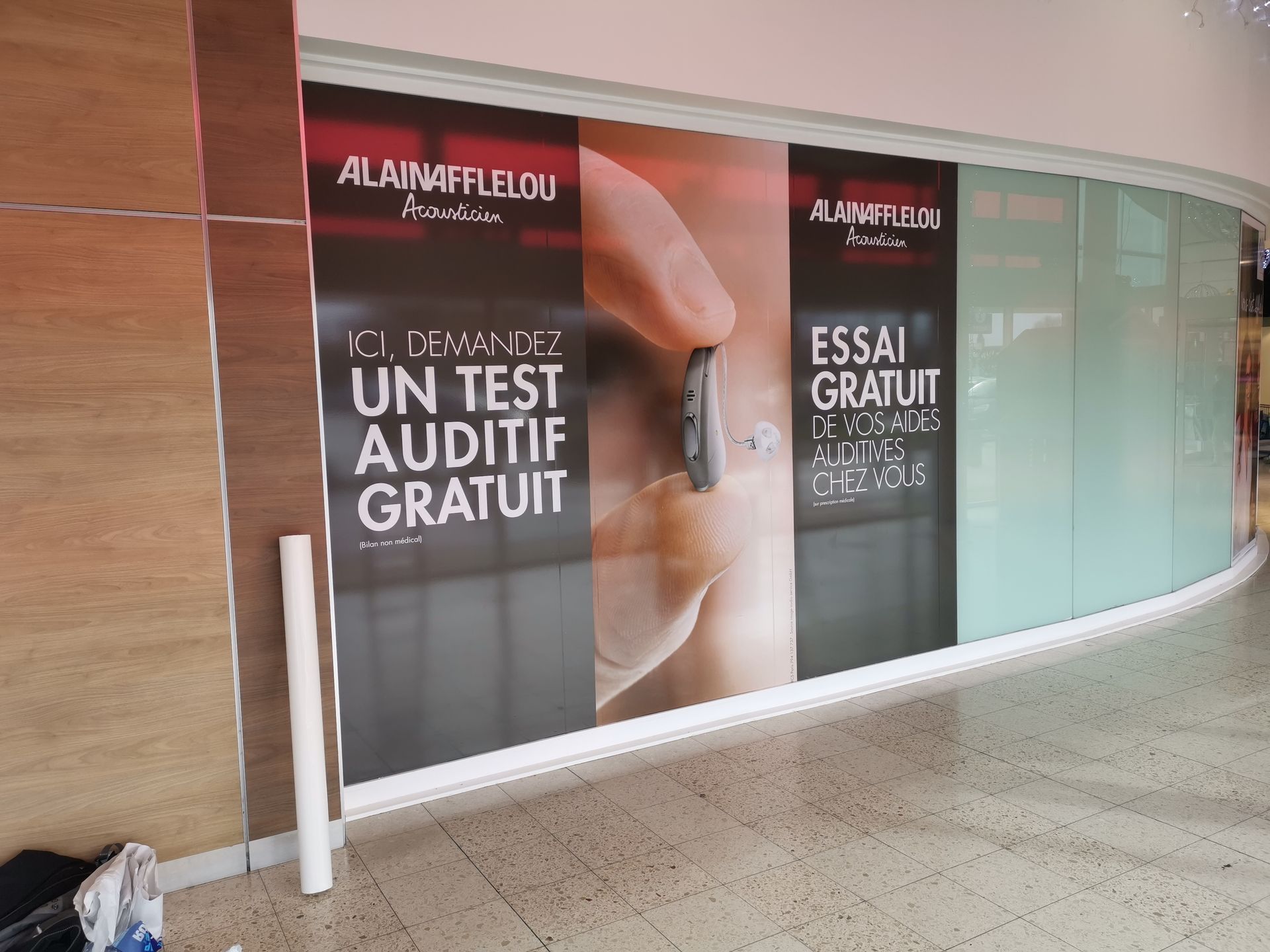 vitrophanie publicitaire