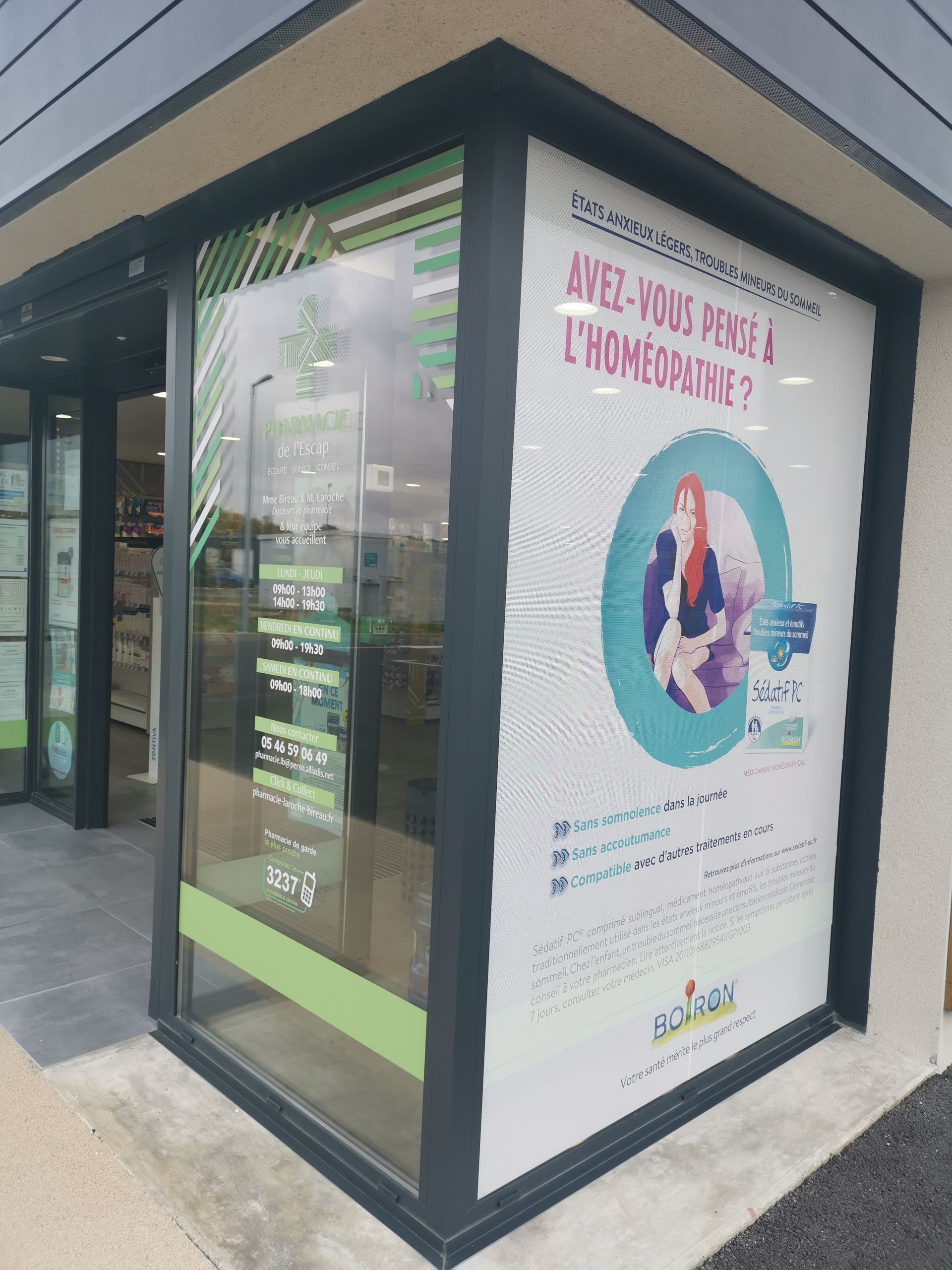 vitrophanie publicitaire