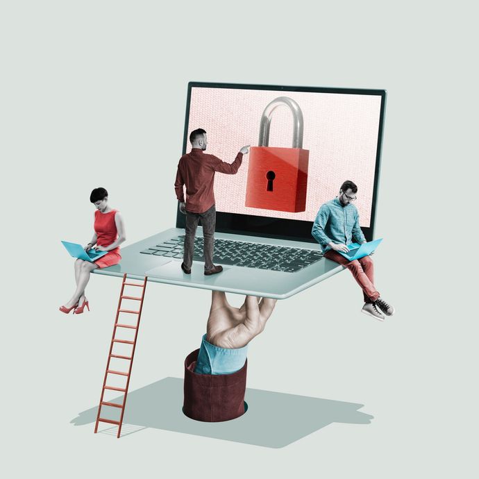 Un collage avec un ordinateur, des personnes et un cadenas à l'écran
