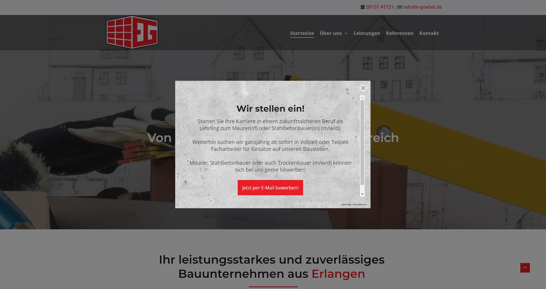 Website-Popup: „Willkommen!“ mit Text und einer Schaltfläche „Schließen“ über einem Website-Hintergrund.