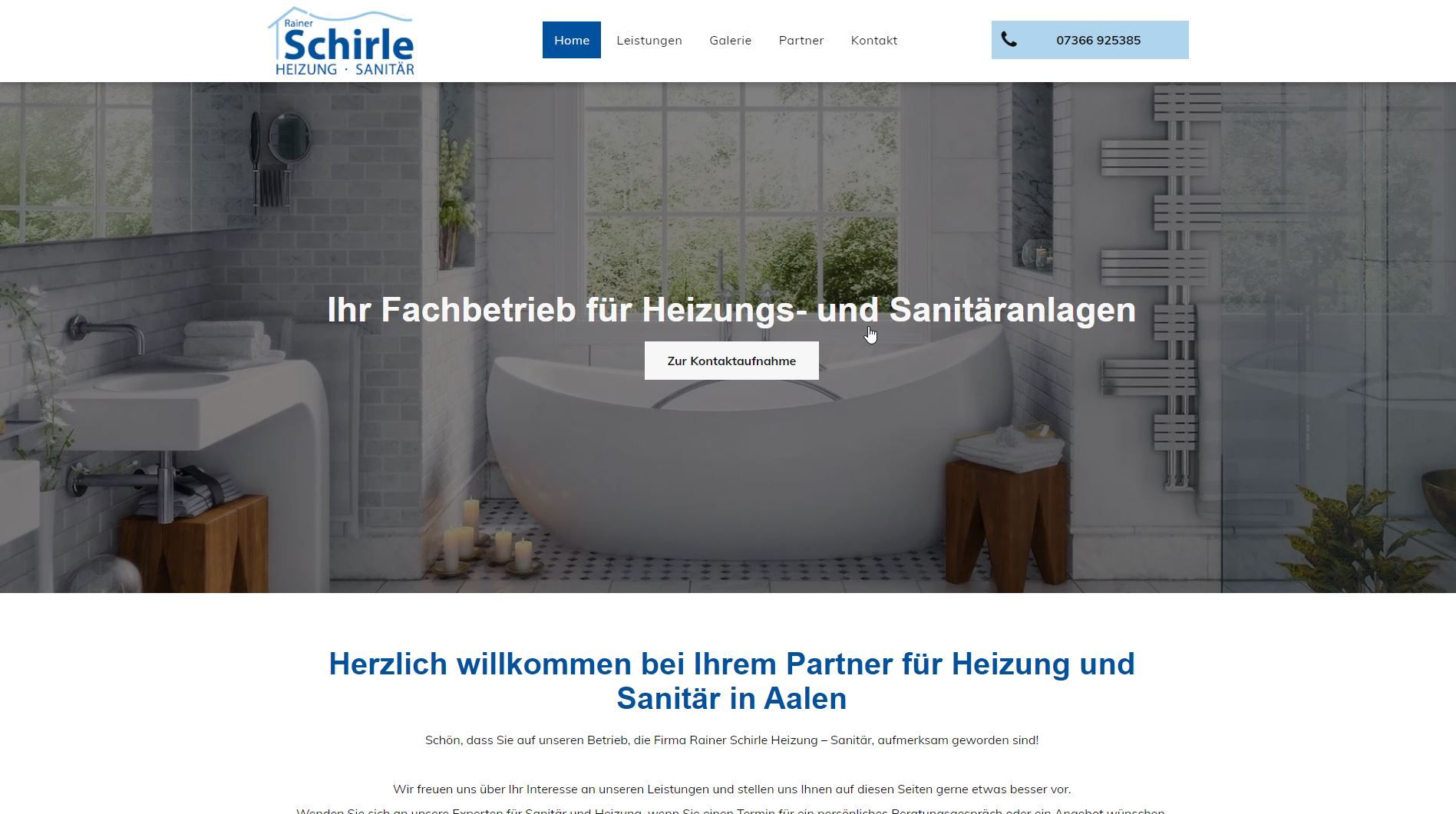 Homepage der Website mit einer Badezimmerszene, in der Heizungs- und Sanitärdienstleistungen präsentiert werden.