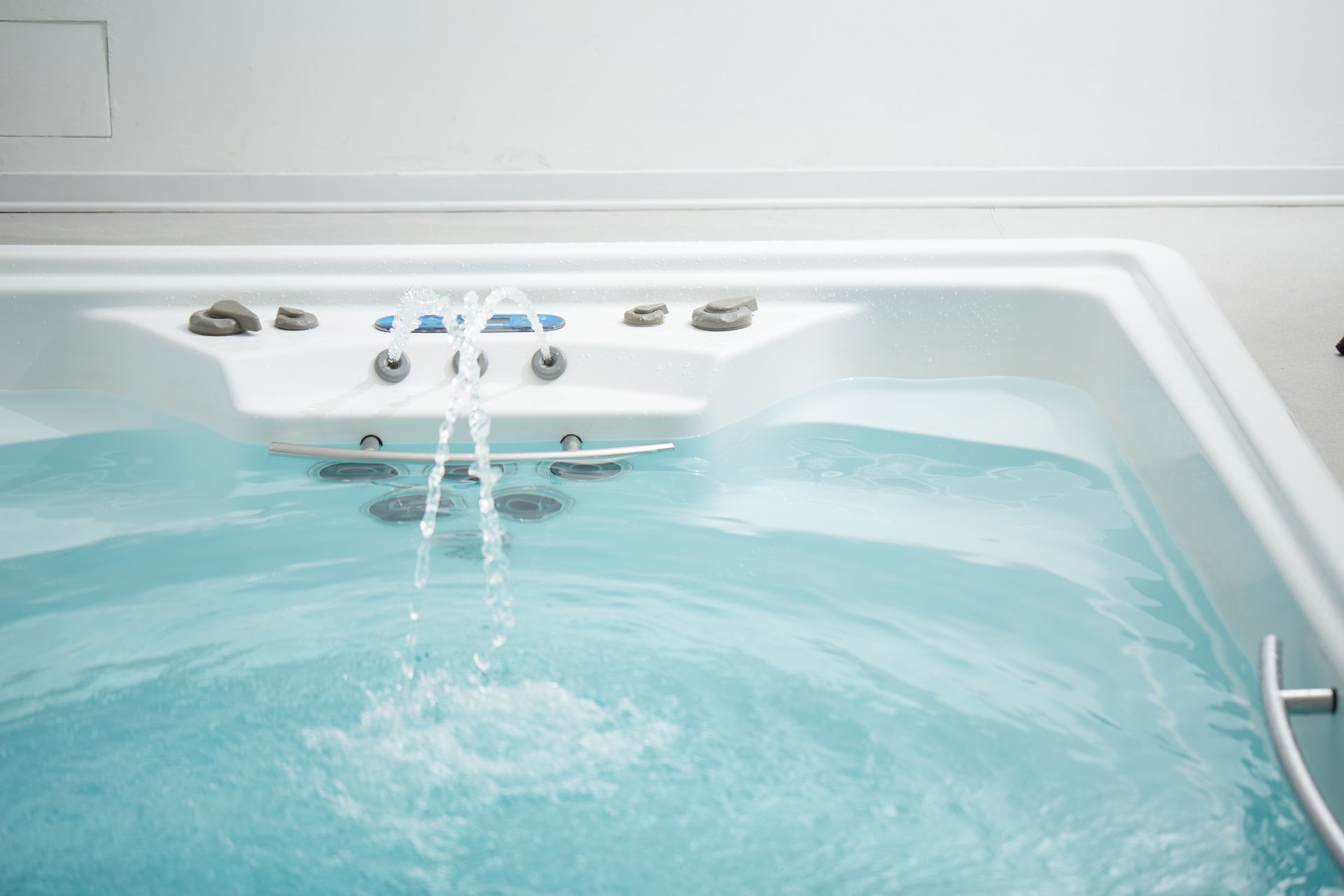 Spa avec jet d'eau massant 
