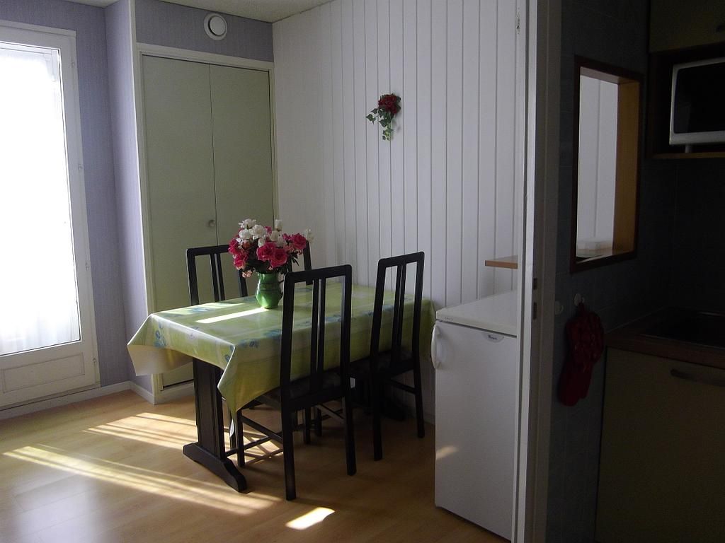 F1** Nº303 Espace repas