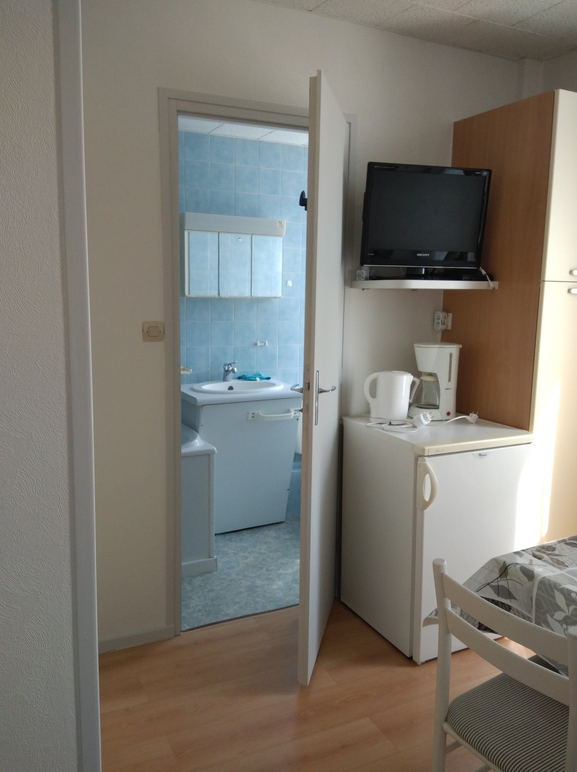 Studio** N°301 Vue salle de bains