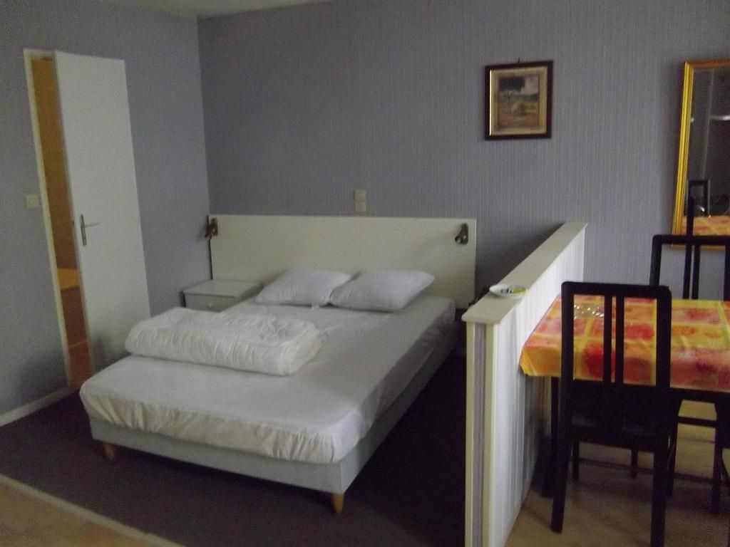 Studio** N°210 Chambre