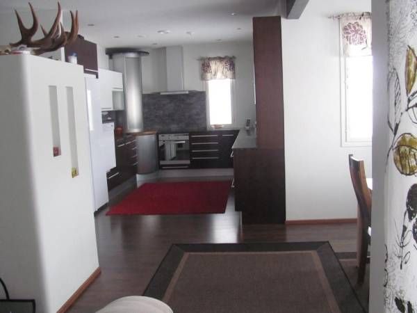 olohuone huoneistoremontin jälkeen