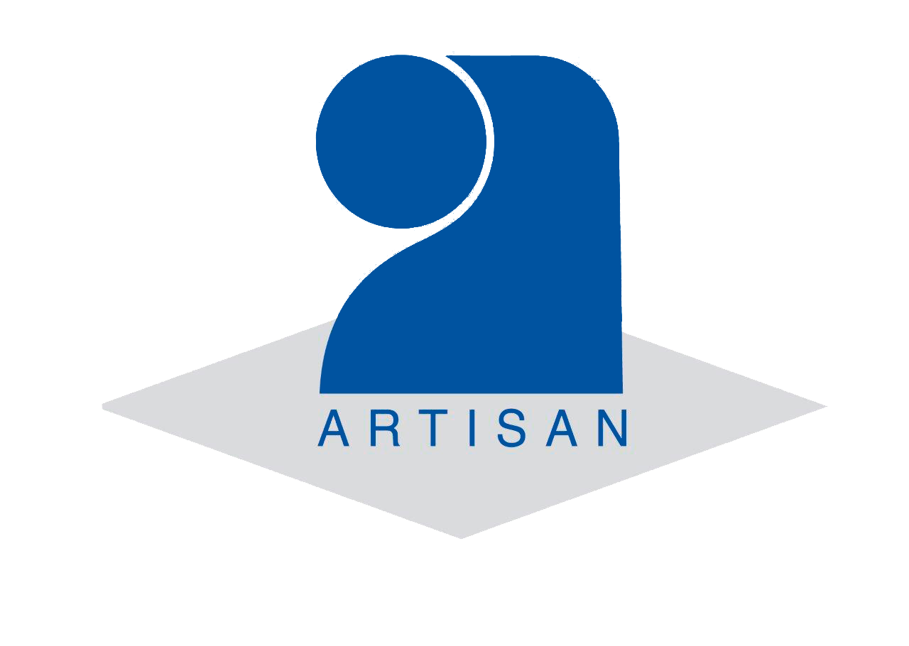 Logo bleu ARTISAN avec un « a » stylisé en minuscule au-dessus du mot ARTISAN, sur un losange gris