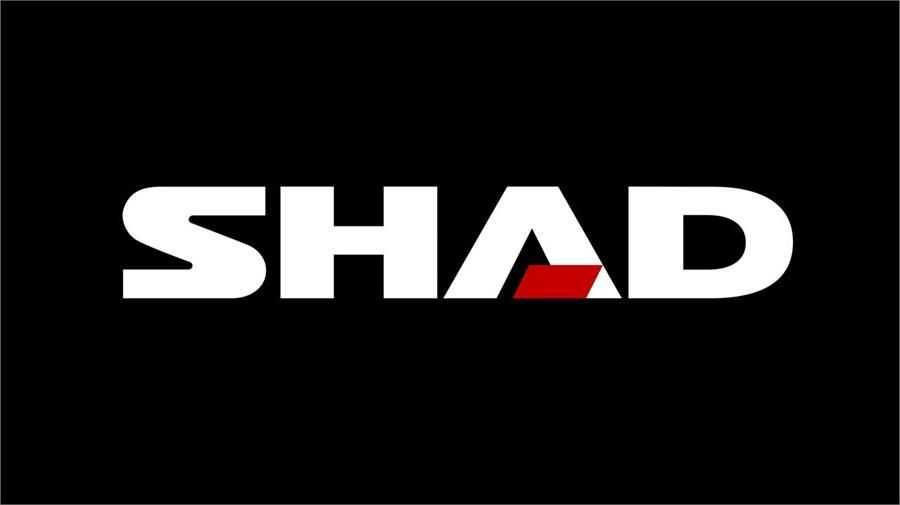 Logotipo de SHAD sobre fondo negro con texto blanco y detalles en rojo.