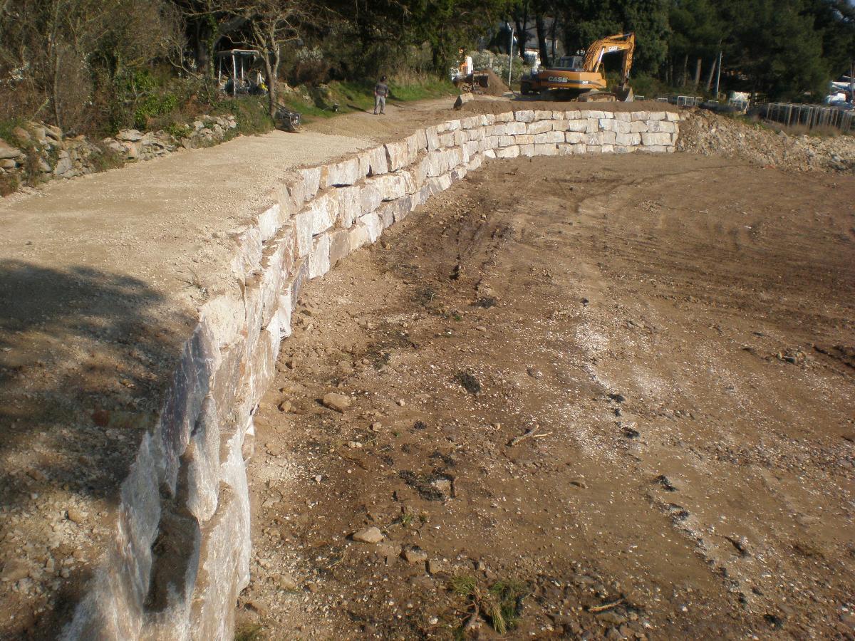 Après enrochement de terrain