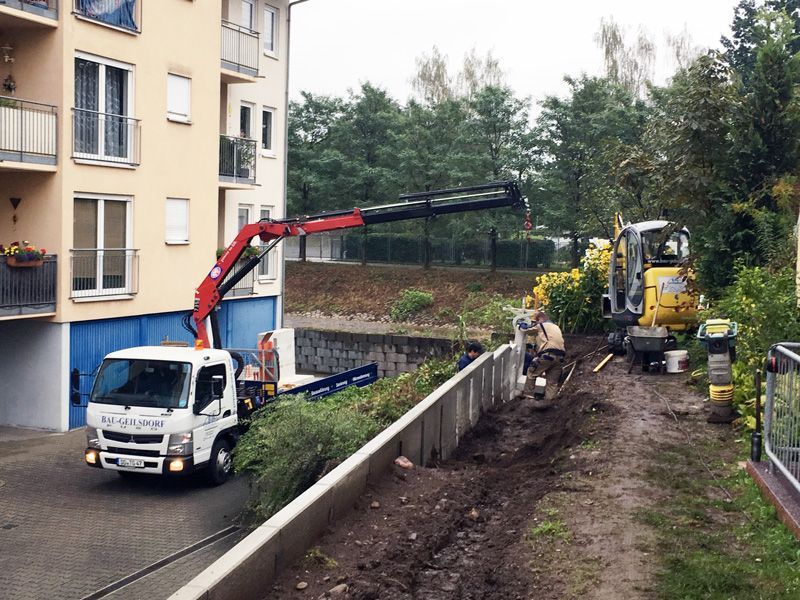 Kran- und Baggerleistungen