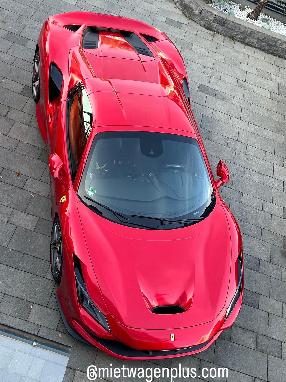 Zwei weiße, sich überlappende Platzhalterbildsymbole auf grauem Hintergrund.