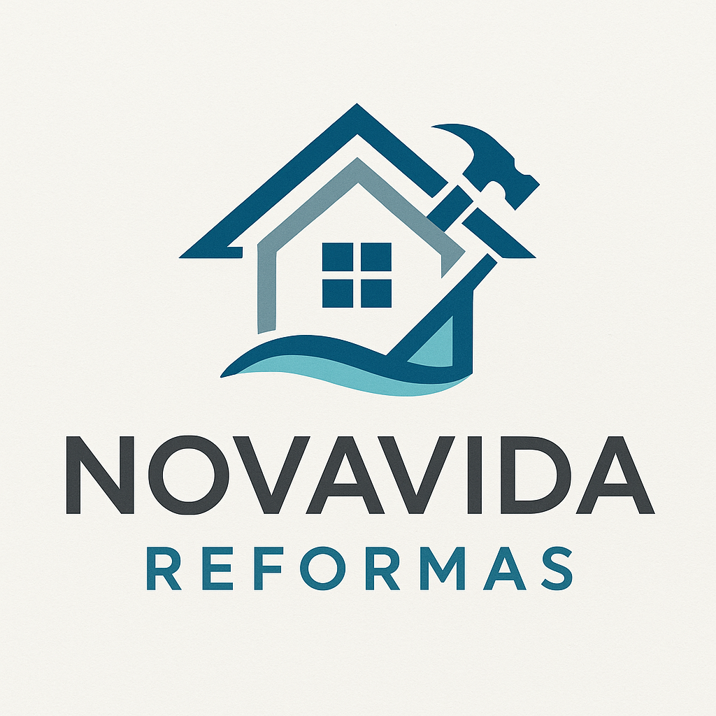 Logotipo para Novavida Reformas: casa azul con un martillo, sobre una ola, y el texto "NOVAVIDA REFORMAS".