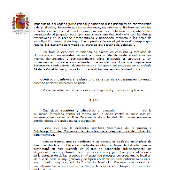 Documento jurídico del Juzgado Penal nº 2 de Gijón, que muestra el escudo de armas de Asturias y un texto relativo a una sentencia.
