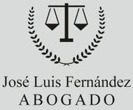 Logotipo de José Luis Fernández, Abogado, que presenta un icono de la balanza de la justicia enmarcado por una corona de laurel sobre un fondo gris.