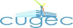 El logotipo de CUGEC es un edificio con una turbina eólica encima.