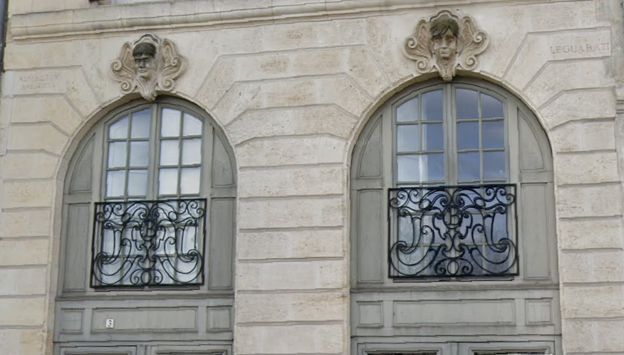 Façade du quai de la monnaie à Bordeaux