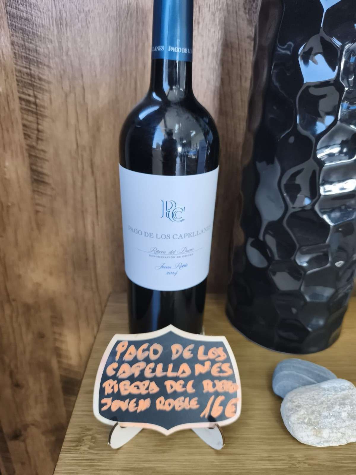 Vino gourmet Ribera del Duero en tienda Petiscos Ib&eacute;ricos en Valdovi&ntilde;o.
