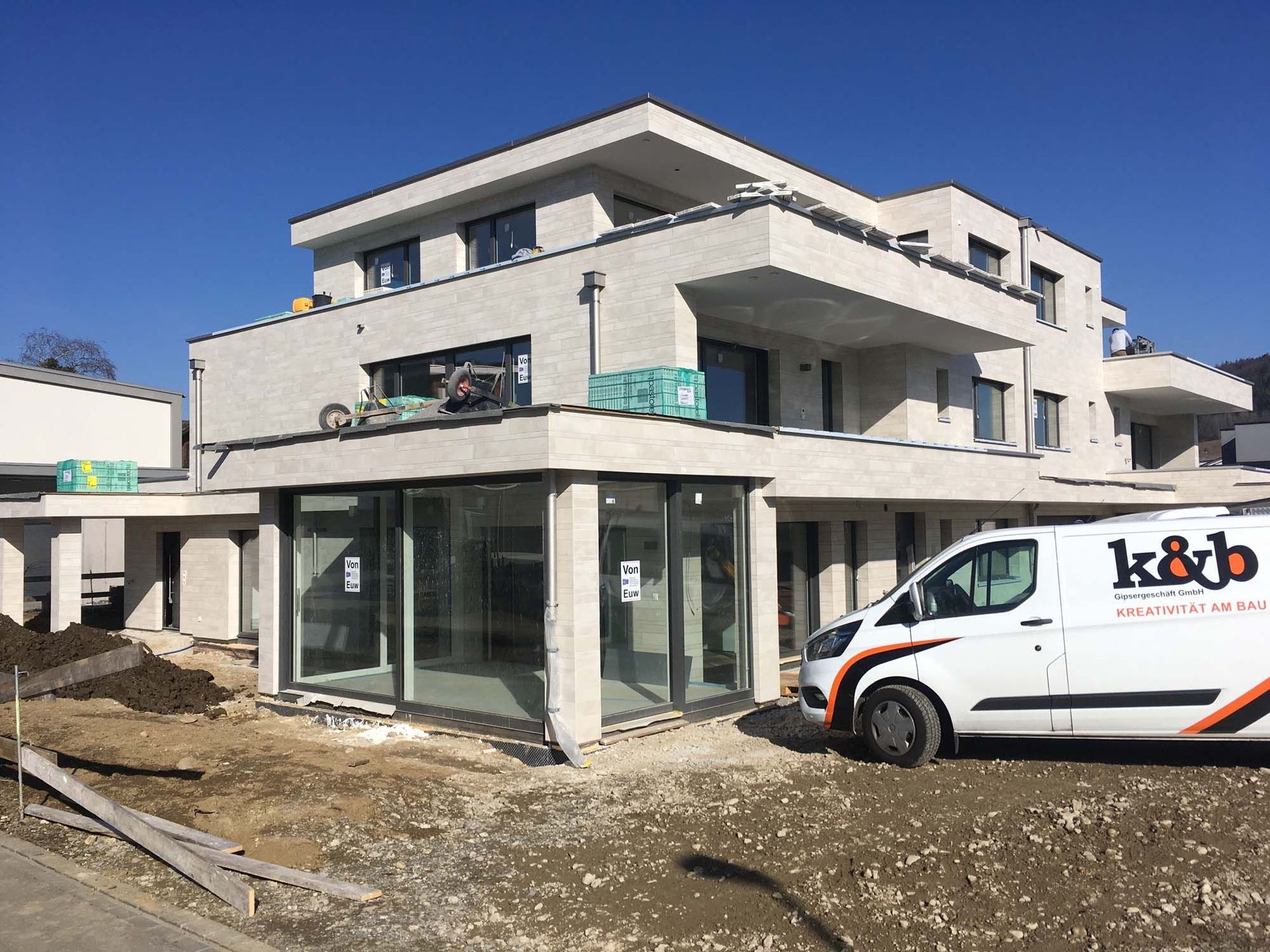 Fassaden renovation umbau - K&B Gipsergeschäft GmbH in Galgenen