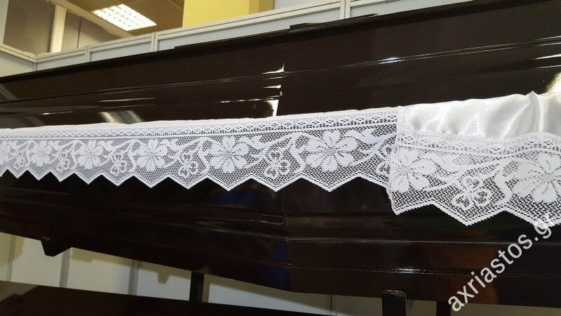 Φέρετρα - ΑΧΡΕΙΑΣΤΟΣ - Καρυώτη Μαρία