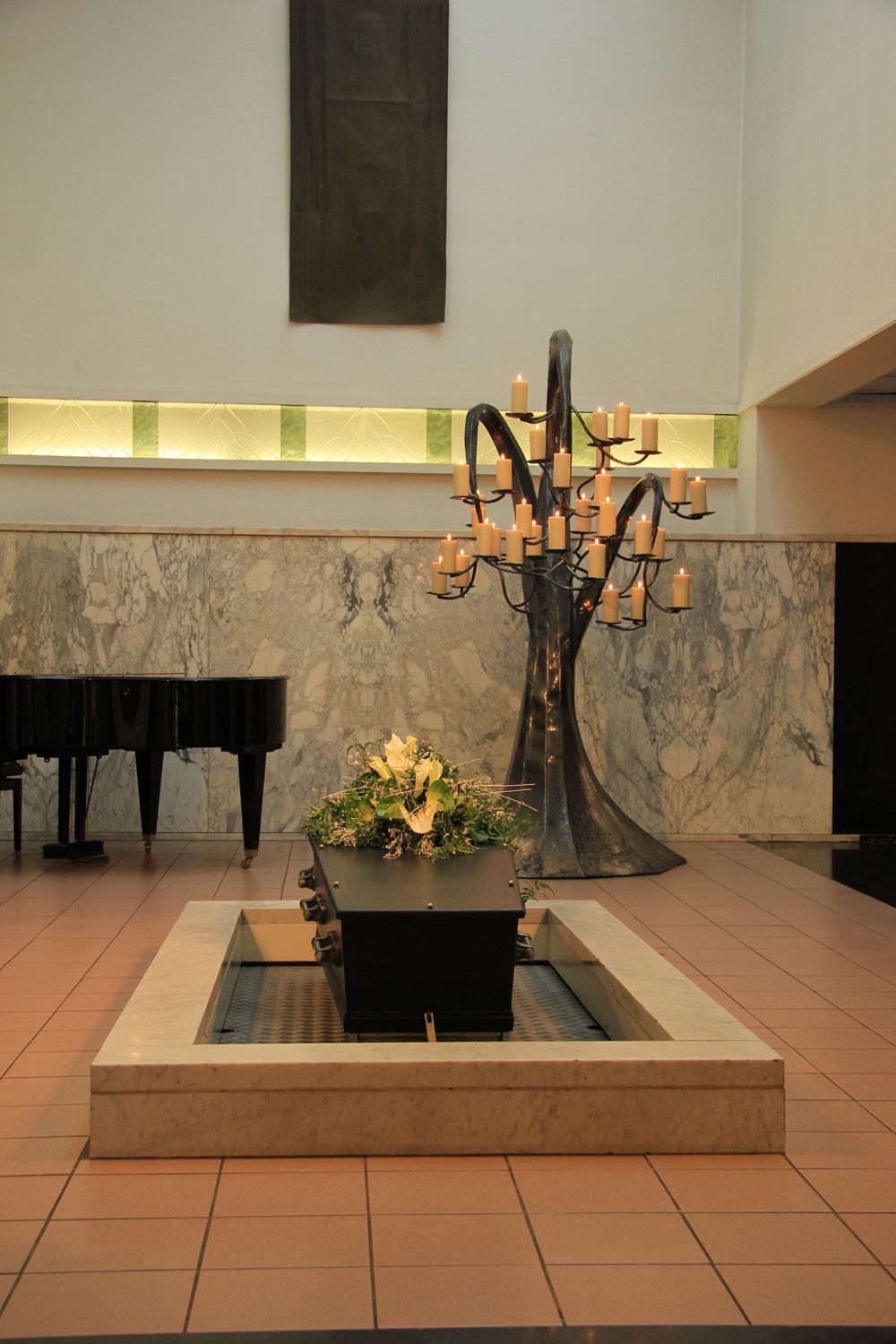 Αποτέφρωση - ΑΧΡΕΙΑΣΤΟΣ - Καρυώτη Μαρία