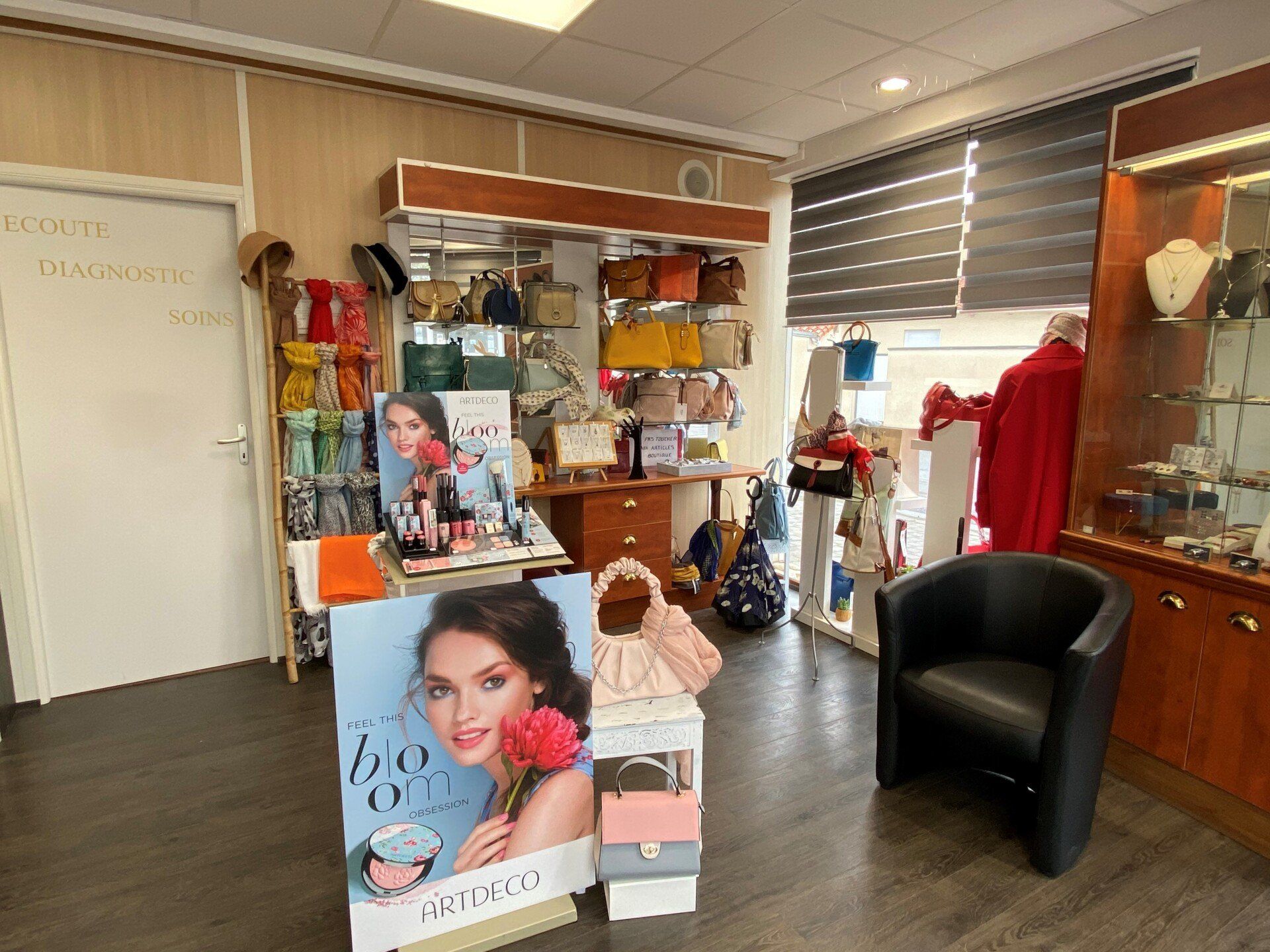 Bijoux et accessoires