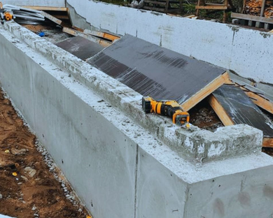 Mittatarkat timanttiporaukset ja putkien läpiviennit saneerauskohteessa Vantaalla ja Pornaisissa.