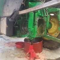 Traktor Service 1 - Land-und Forstmaschinen Marcel Hotz - Bauma