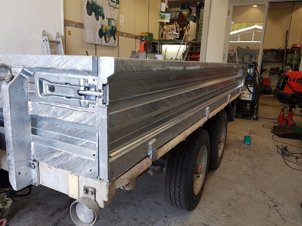 Anhänger - Land-und Forstmaschinen Marcel Hotz - Bauma