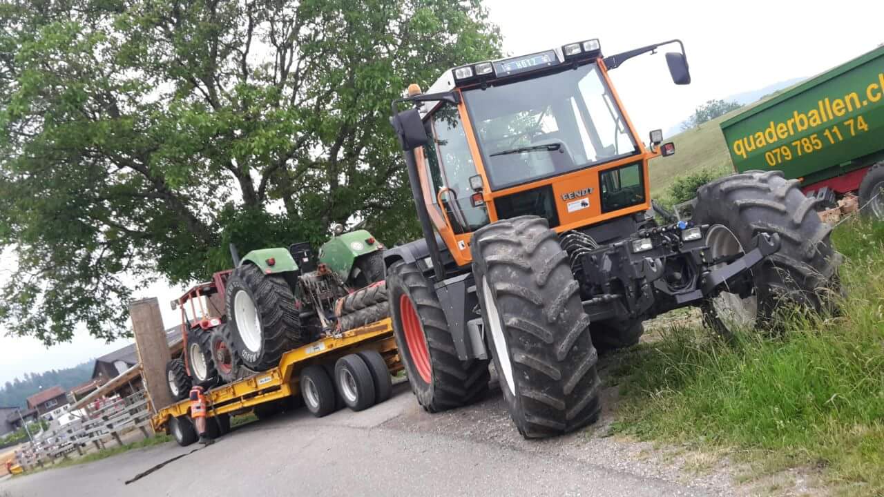 Eigene Traktoren 1 - Land-und Forstmaschinen Marcel Hotz - Bauma