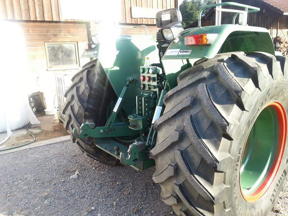 Eigene Traktoren - Land-und Forstmaschinen Marcel Hotz - Bauma