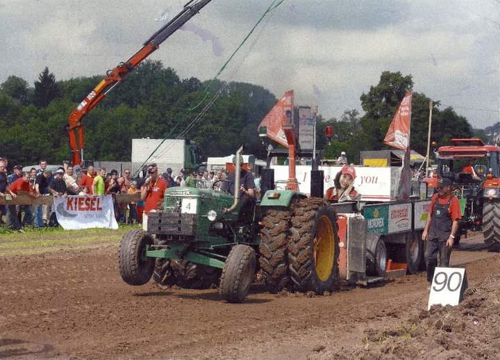 Eigene Traktoren - Land-und Forstmaschinen Marcel Hotz - Bauma