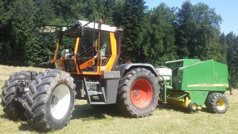 Eigene Traktoren 9 - Land-und Forstmaschinen Marcel Hotz - Bauma