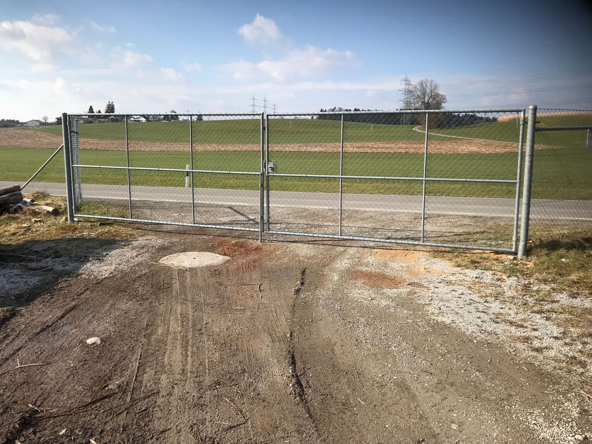 Tor - W. Benz / Zaunfabrik