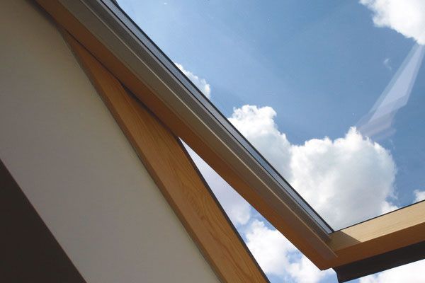 Dachflächenfenster: der ideale Licht-Einfall. | Dachdecker Heinemeyer GmbH & Co. KG | Dachdeckermeister | Düsseldorf