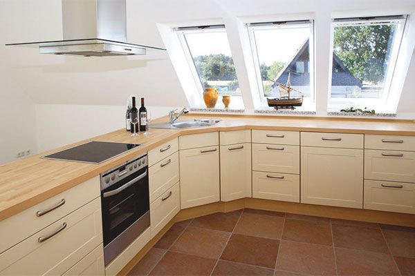 Dachflächenfenster: der ideale Licht-Einfall. | Dachdecker Heinemeyer GmbH & Co. KG | Dachdeckermeister | Düsseldorf