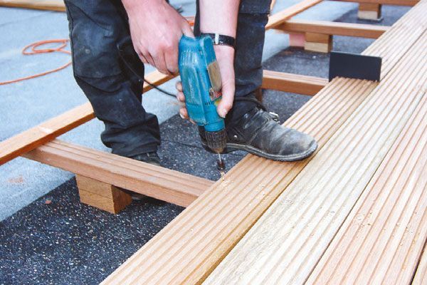 Handwerker-Leistungen & die Steuer | Dachdecker Heinemeyer GmbH & Co. KG | Dachdeckermeister | Düsseldorf