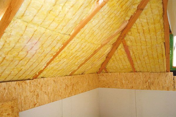 Haus dämmen, Kosten dämpfen | Dachdecker Heinemeyer GmbH & Co. KG | Dachdeckermeister | Düsseldorf