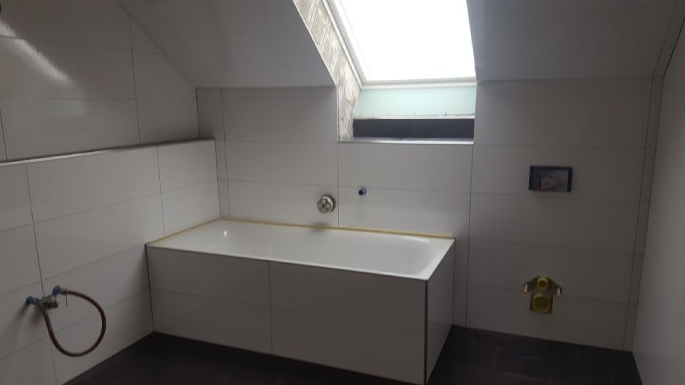 Gefliestes Badezimmer