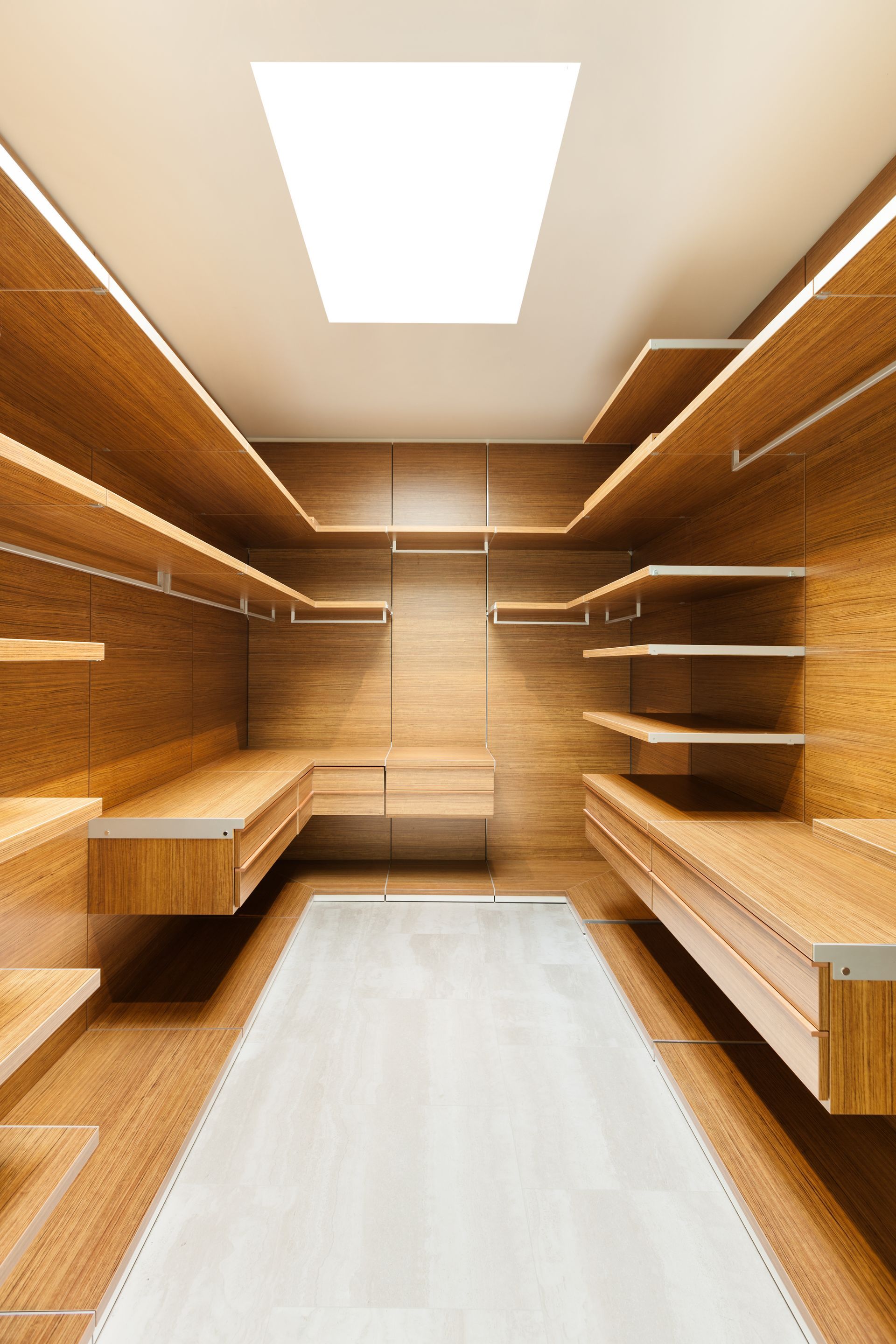 Dressing en bois vide