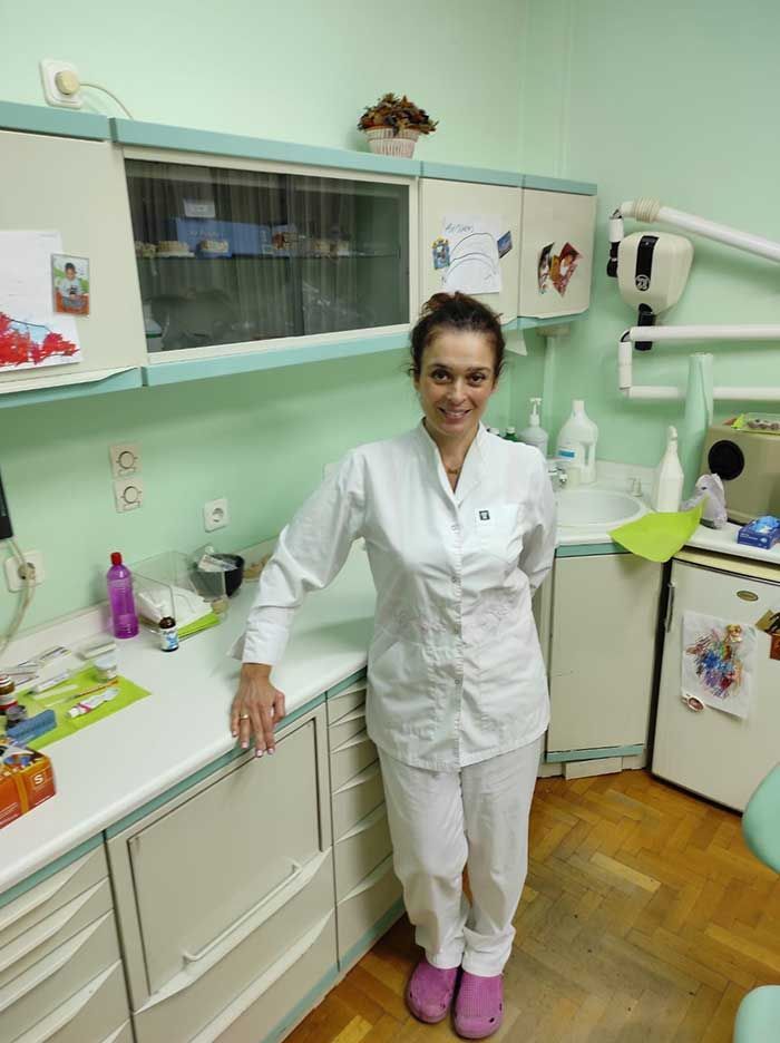 Χειρουργός Οδοντίατρος Θανασού Ελένη