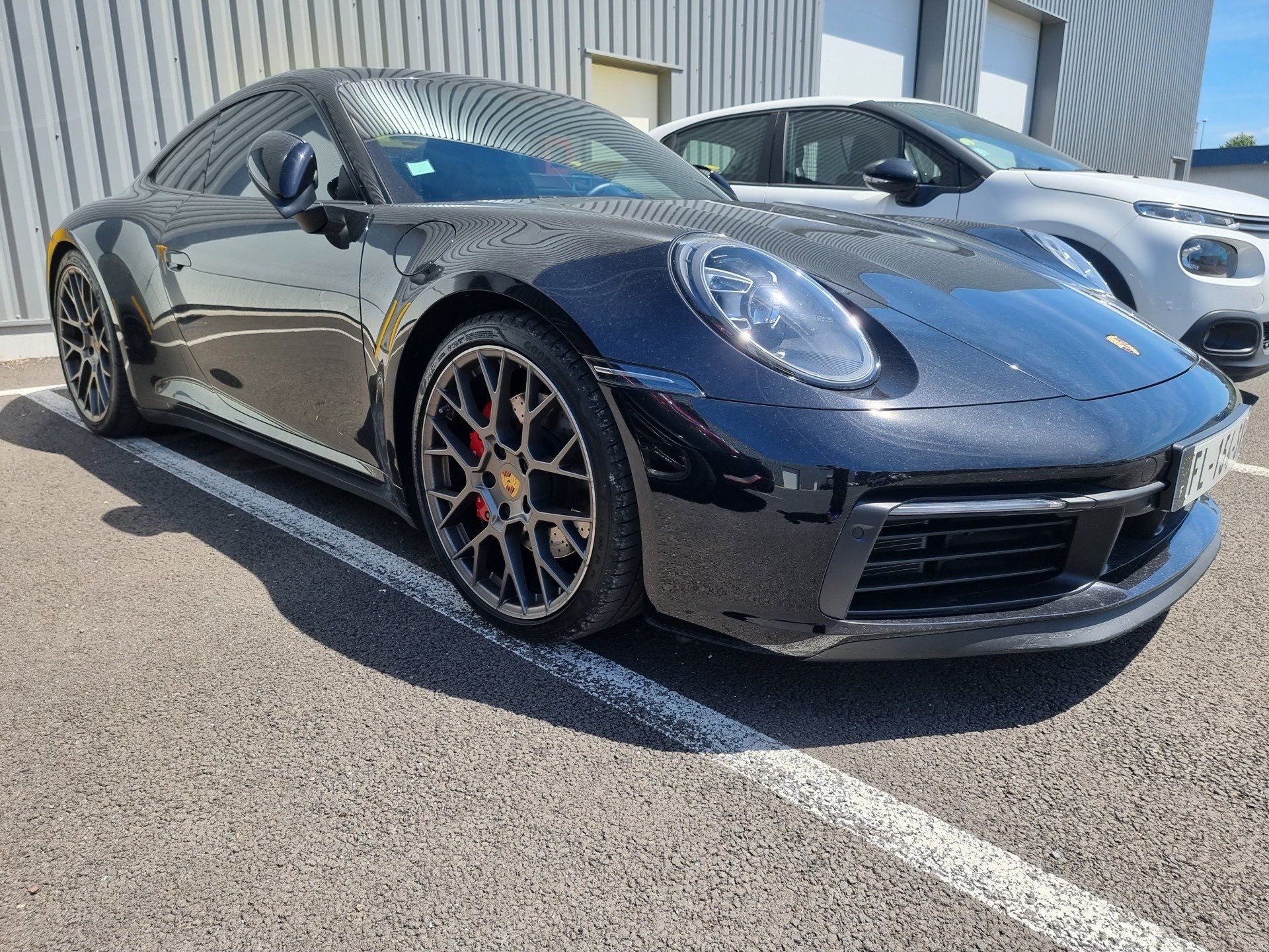 Porshe avant le nettoyage par Dapper Custom's