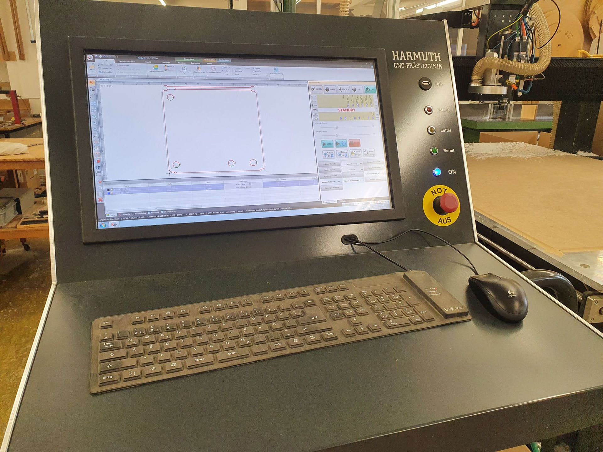 Bedienfeld - GB Plex AG – Kunststoffverarbeitung – Oberwil – Region Basel