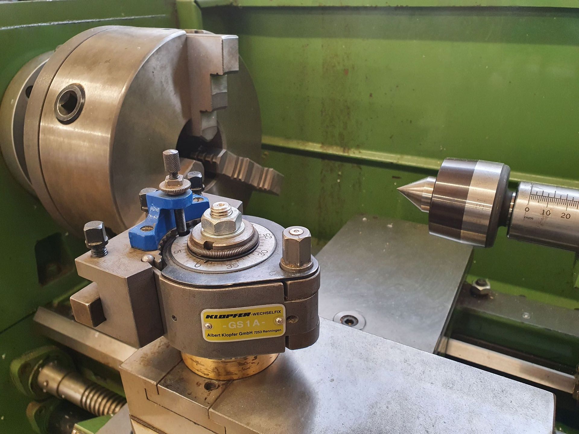 CNC Maschine - GB Plex AG – Kunststoffverarbeitung – Oberwil – Region Basel