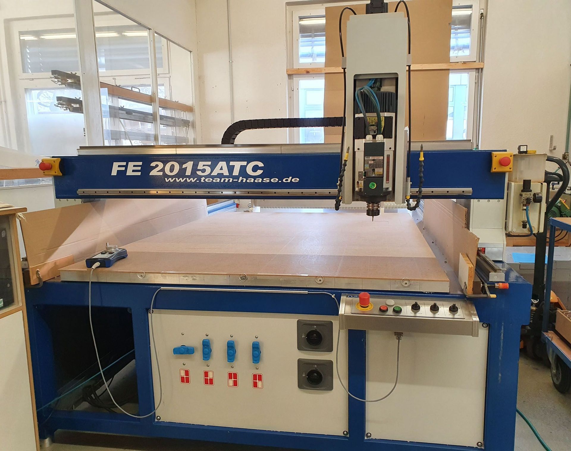 CNC Maschine - GB Plex AG – Kunststoffverarbeitung – Oberwil – Region Basel