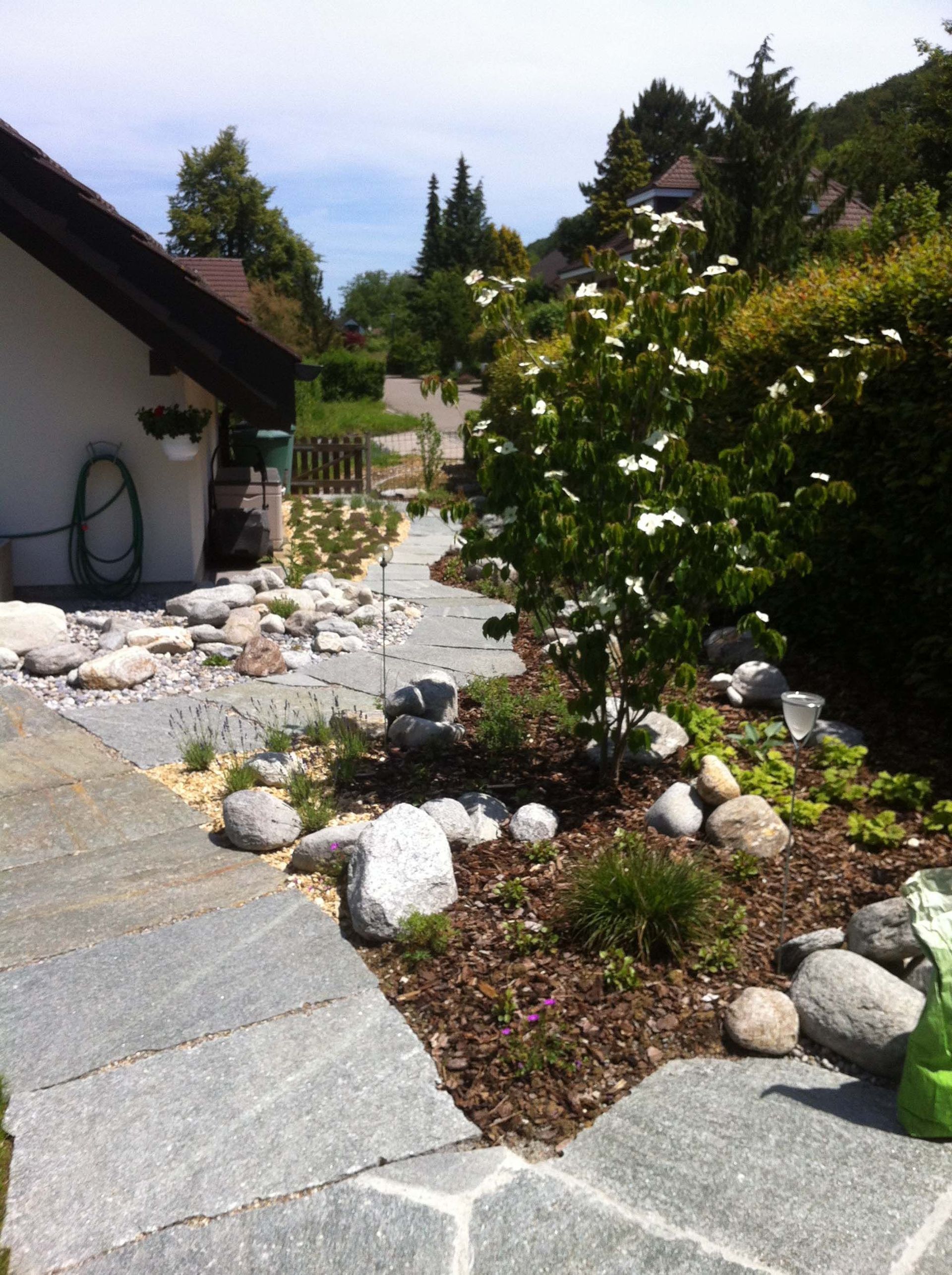 Gartenbau - Bodenbeläge - Madano in Laufen