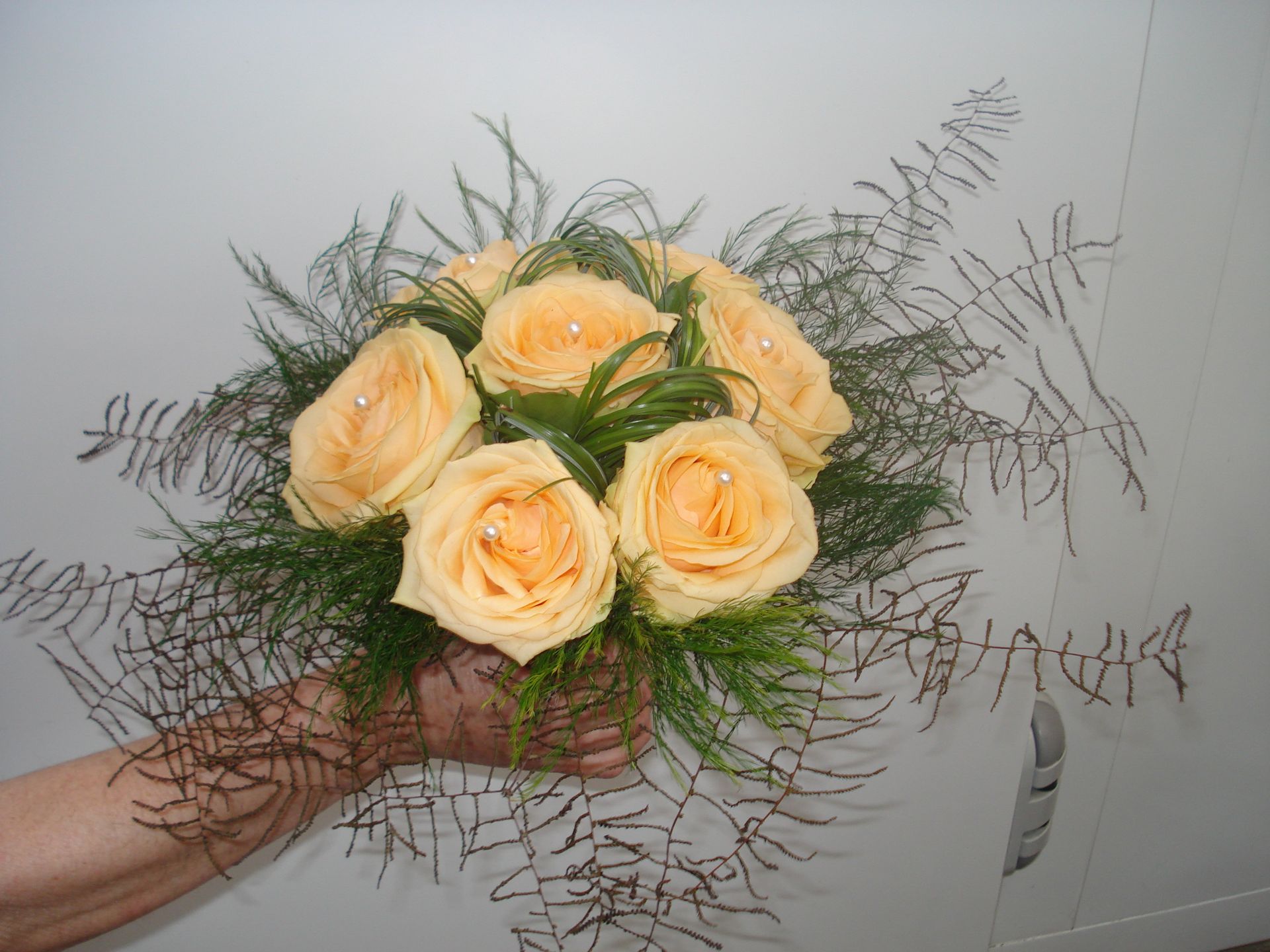 Bouquet de mariée végétal et roses