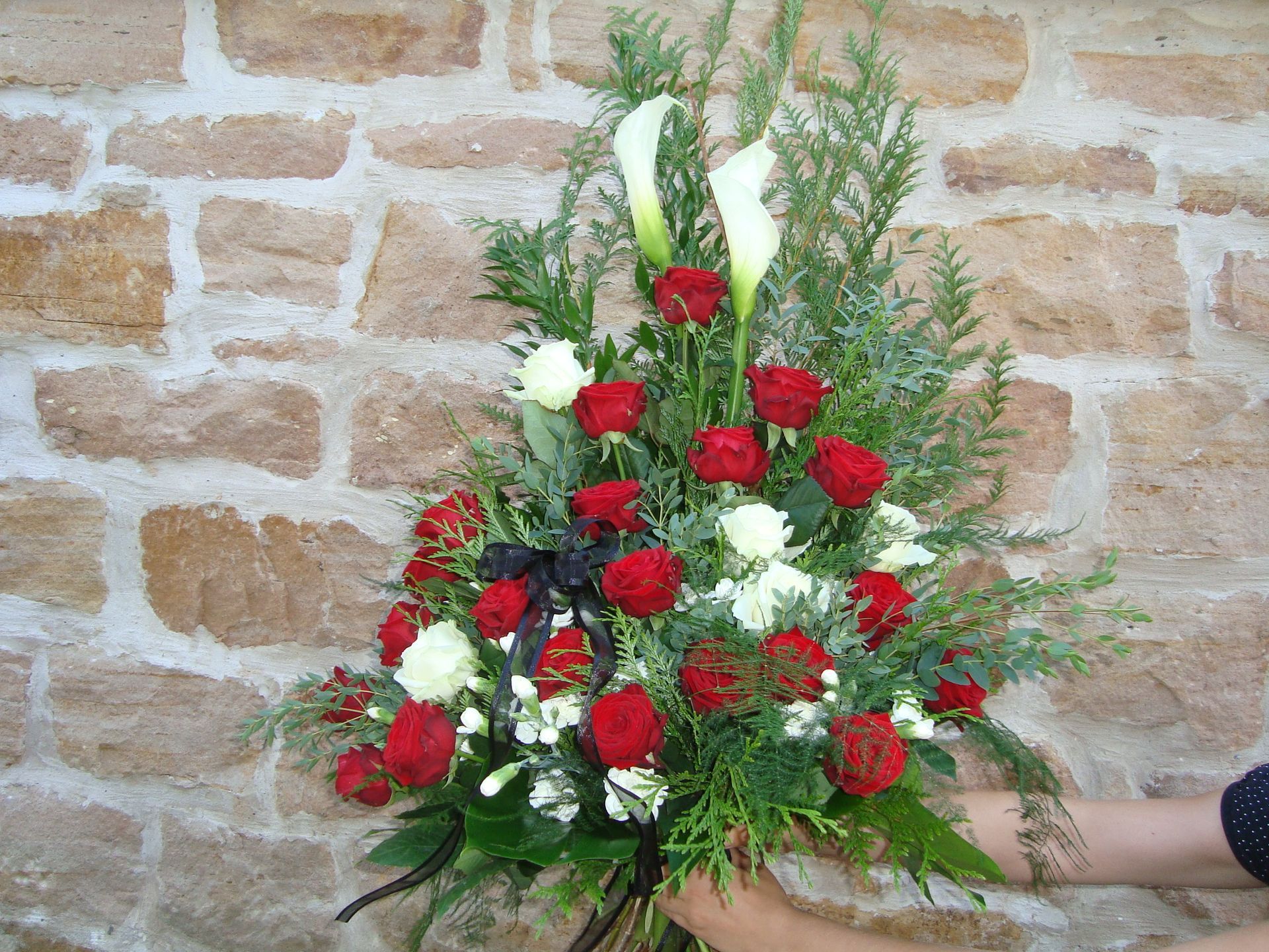 Bouquet deuil rouge